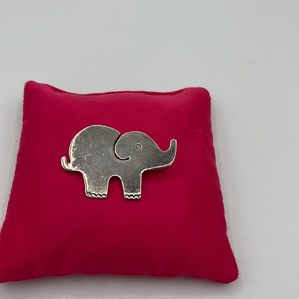 925 Silver Elephant Pendant/Brooch